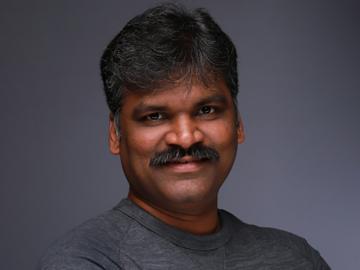 Startup Fridays Ep 32: Entrepreneurship is jumping off a cliff; if you really want it, face your fears, take the plunge - Ezhilarasan Natarajan