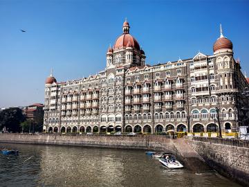 Indian Hotels independent directors back Mistry