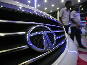 Tata Motors independent directors show faith in Mistry-led management