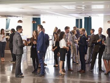 6 ways to be more memorable when networking
