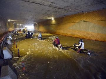 Photo of the day: Another waterlogged day for Delhi-NCR
