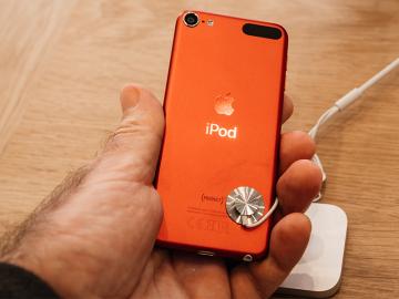 Apple stops iPod production