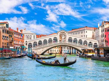 In the world's first Venice to trial day tickets