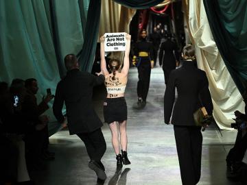Photo of the day: Fashion week interrupted