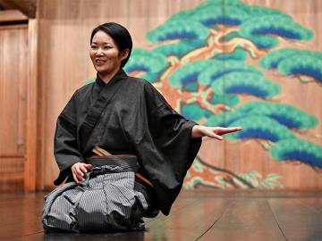 Women break into Japan's 'masculine' Noh theatre