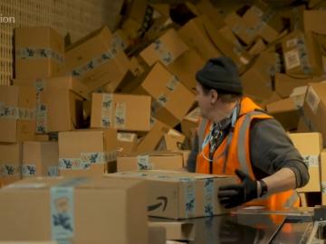 We didn't sign up to be heroes: Amazon warehouse employees
