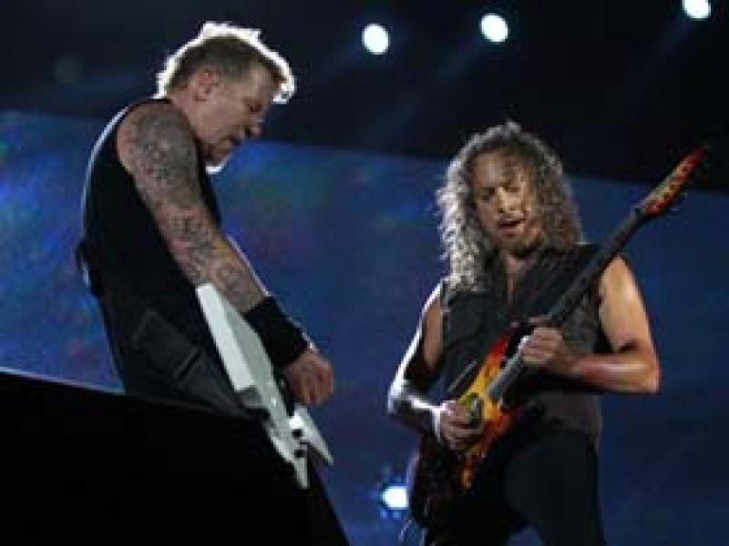 Metallica Fires Up Bangalore
