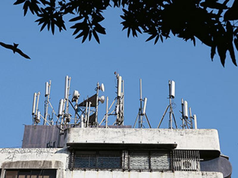 Will Mukesh Ambani disrupt the Indian telecommunications market again?