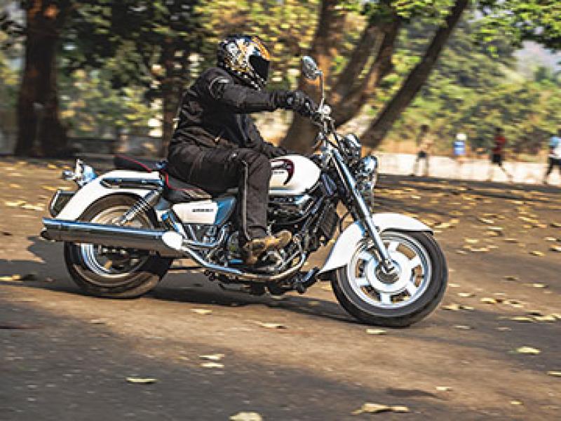 Motorcycle Review: Aquila GV250