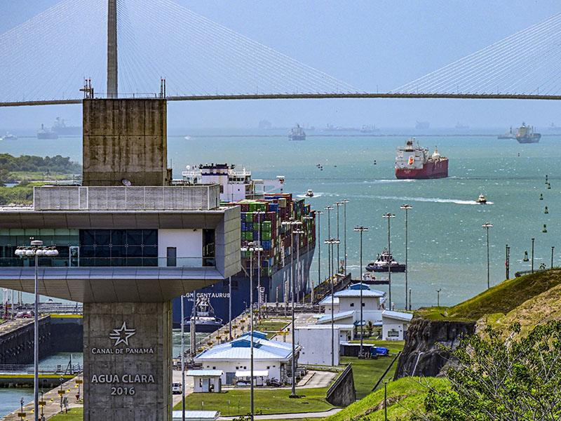 A fair bidding system to reduce the squeeze in a drought-stricken Panama Canal