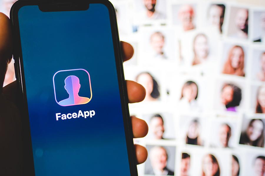 SM_FaceApp_shutterstock_1452231542