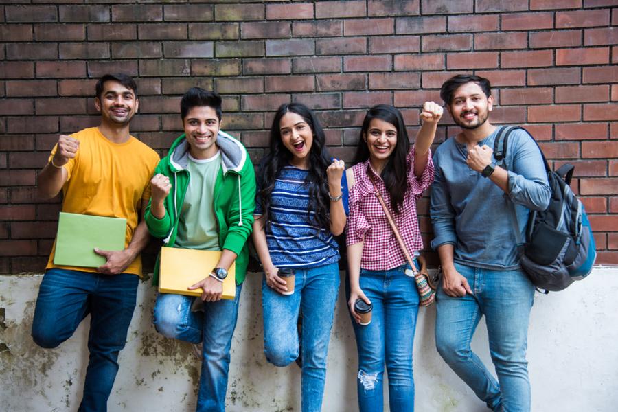 how technology influences gen z consumer behavior