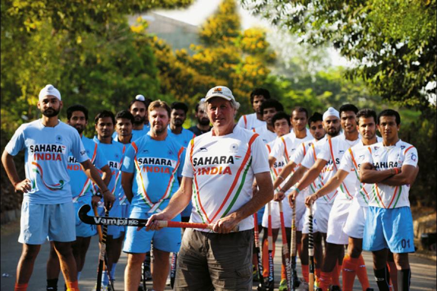 Reconstructing Indian Hockey