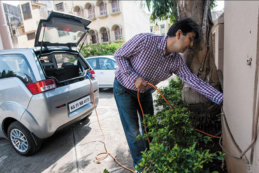 What a Test Drive Reveals About the Mahindra Reva e2o