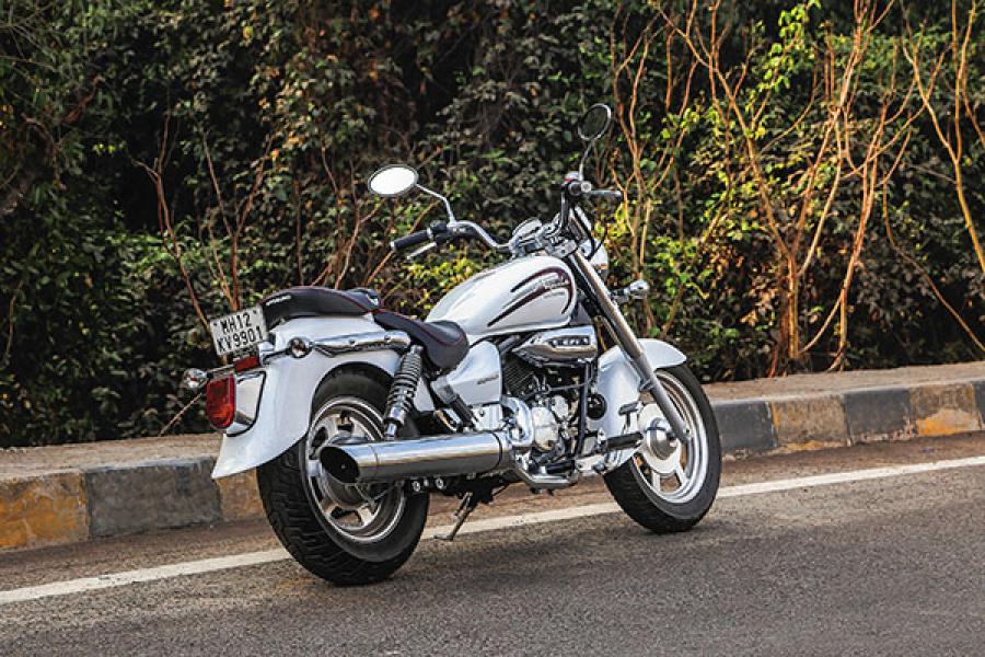 Motorcycle Review: Aquila GV250