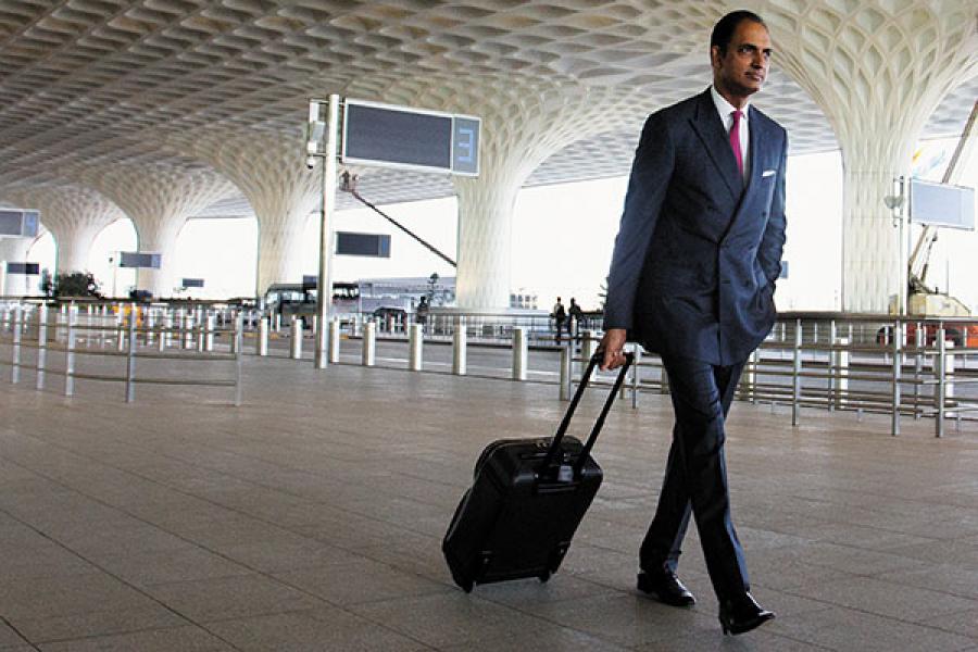 315 flights in 365 Days: What Are Sanjay Reddy's Travel-ready Mantras