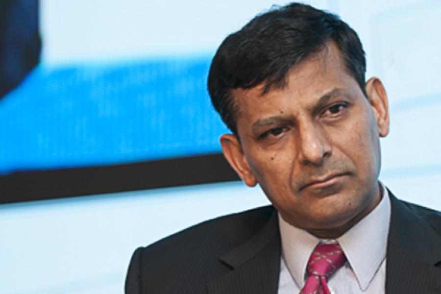 RBI guv reassures markets, but non-committal on rate cut