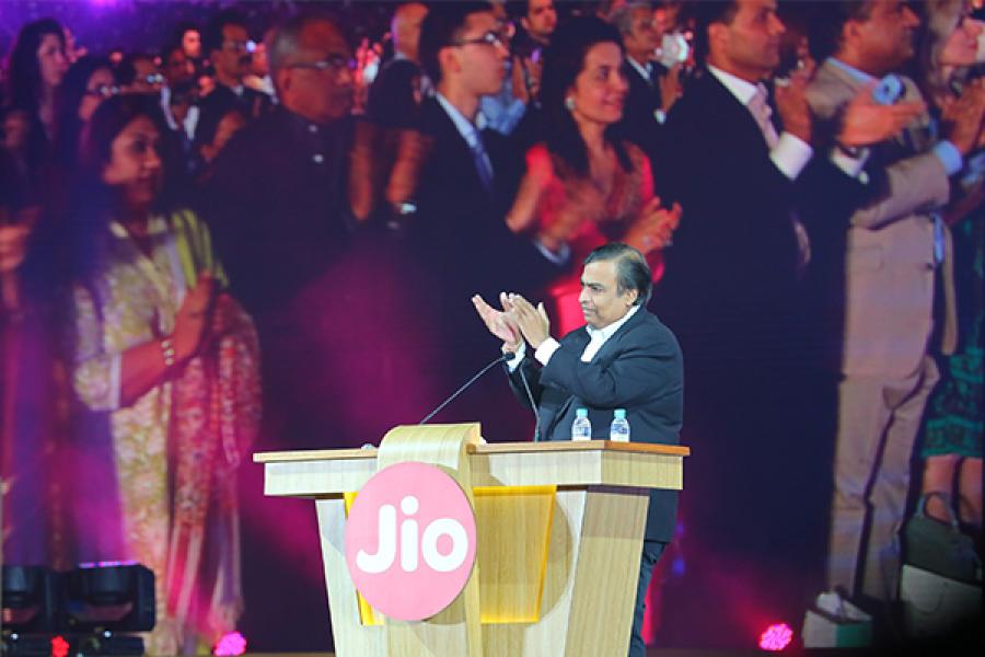 Reliance Jio rolls out 4G services for partners, staff and family
