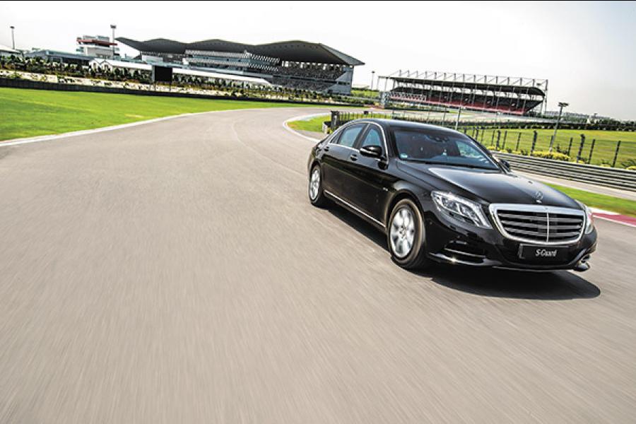 Mercedes S 600 Guard: Armoured cars never came so good