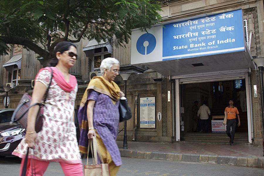 SBI FY17 Q1 net profit down by 32%, provisions rise