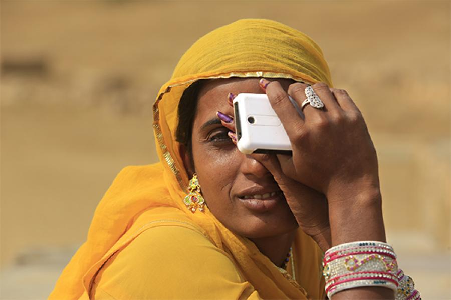 India becomes world's second largest smartphone market