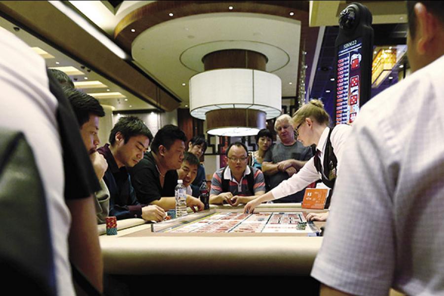 Chinese tourists win big for Australian casinos