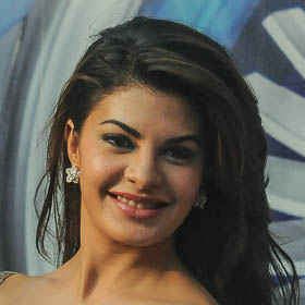 3 Easy Hair Care Tips For Thick And Shiny Hair By Jacqueline Fernandez  3  easy hair care tips for thick and shiny hair by jacqueline fernandez   HerZindagi