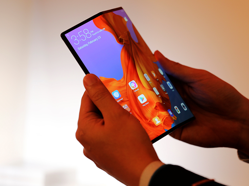 MWC 2019: Huawei announces the Mate X foldable smartphone with 5G enabled for € 2,299