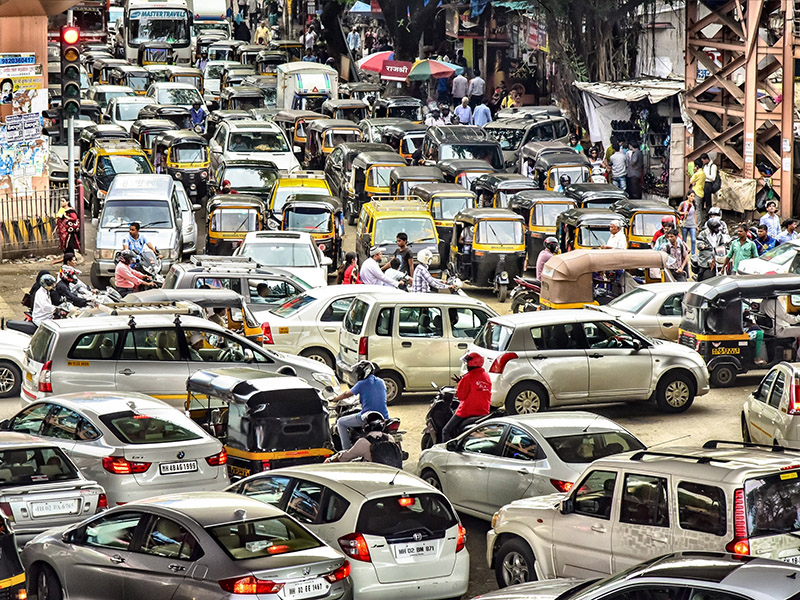 Uniform 12 pc road tax to make cars cheaper in Mumbai but dearer in Delhi