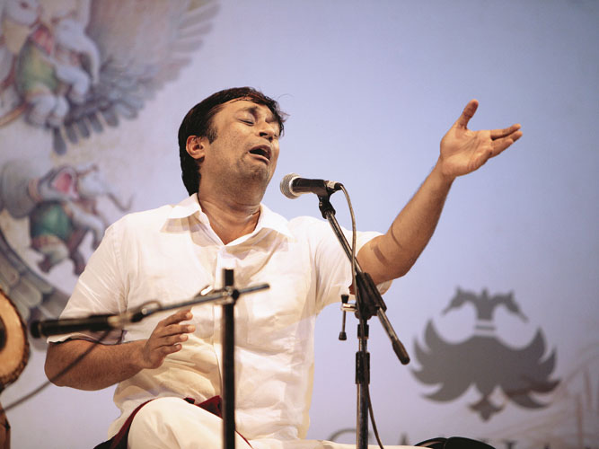 Sanjay subramaniam, one of the younger musician, in one of his expressive moments