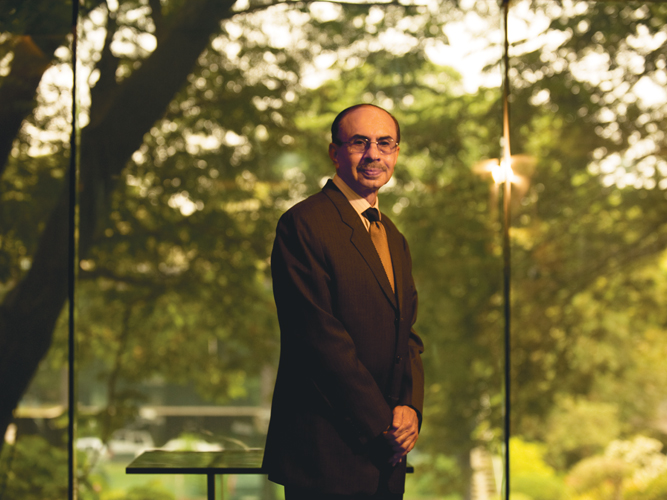 Adi Godrej expected government investments to ensure buoyant demand. He quickly shifted the thrust of the properties business to low income households rather than marquee properties such as the high-rise Planet Godrej in Mumbai