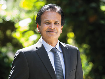 Liver Surgeon Sanjeev Kanoria is Now a Banker Too