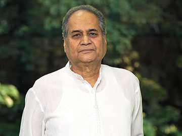 I Don't Distinguish Between Traditional and Modern Practices: Rahul Bajaj
