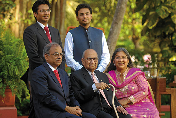 Sitting (L-R): Rajendra Barwale, BR Barwale and Usha Barwale
Zehr. Standing (L-R): Aashish Barwale and Shirish Barwale