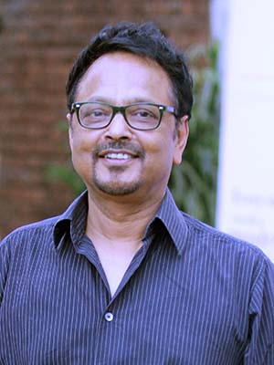 I'm a historian, not a filmmaker: Gyan Prakash