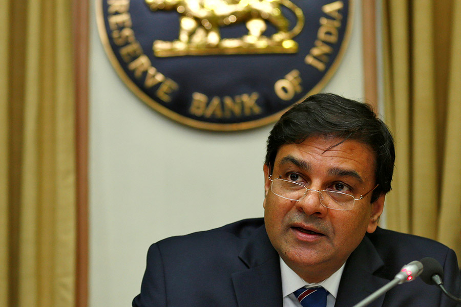 RBI holds repo rate; wants to watch a bit more before deciding on future action