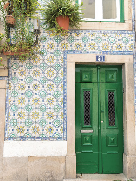 The telling of history through tiles