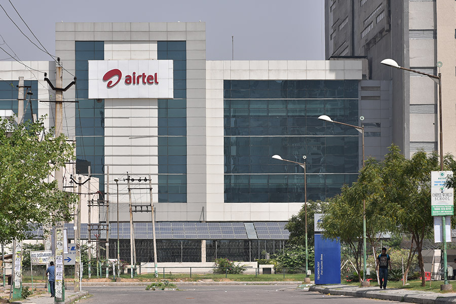 Q4FY18: Bharti Airtel profit plunges 78% YoY to Rs 83 crore