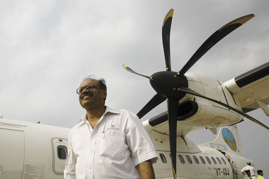 Air Deccan: Back in the skies