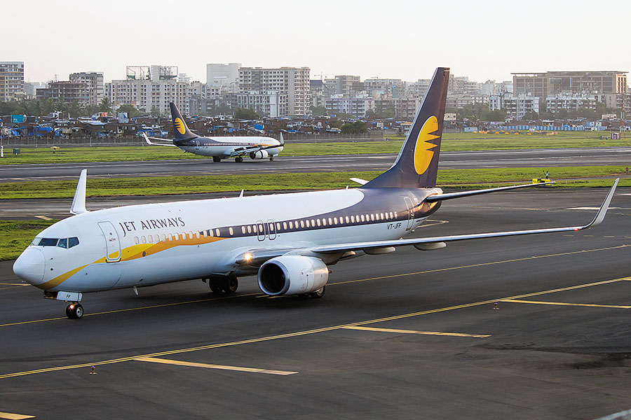 Jet Airways cuts costs amid mounting losses