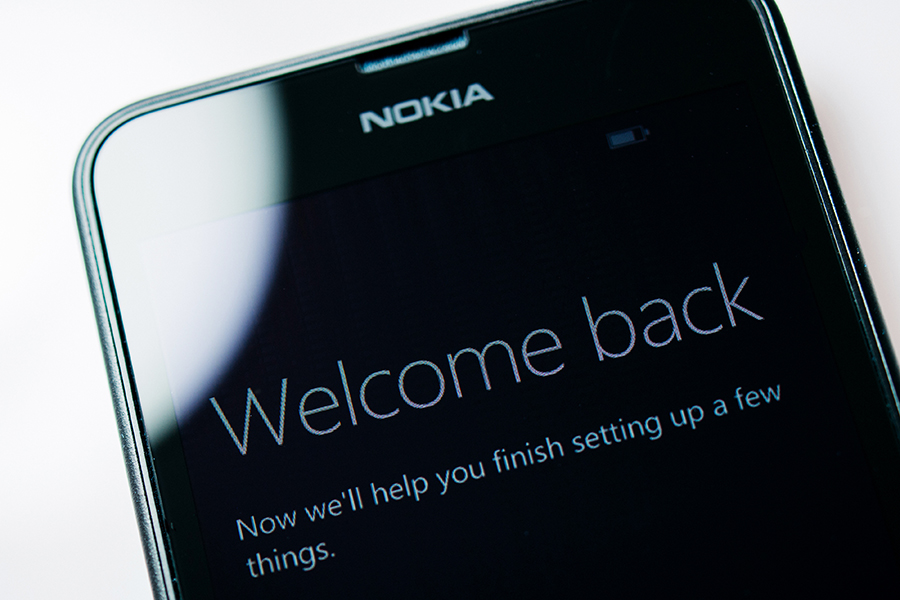 Nokia's smartphone woes persist