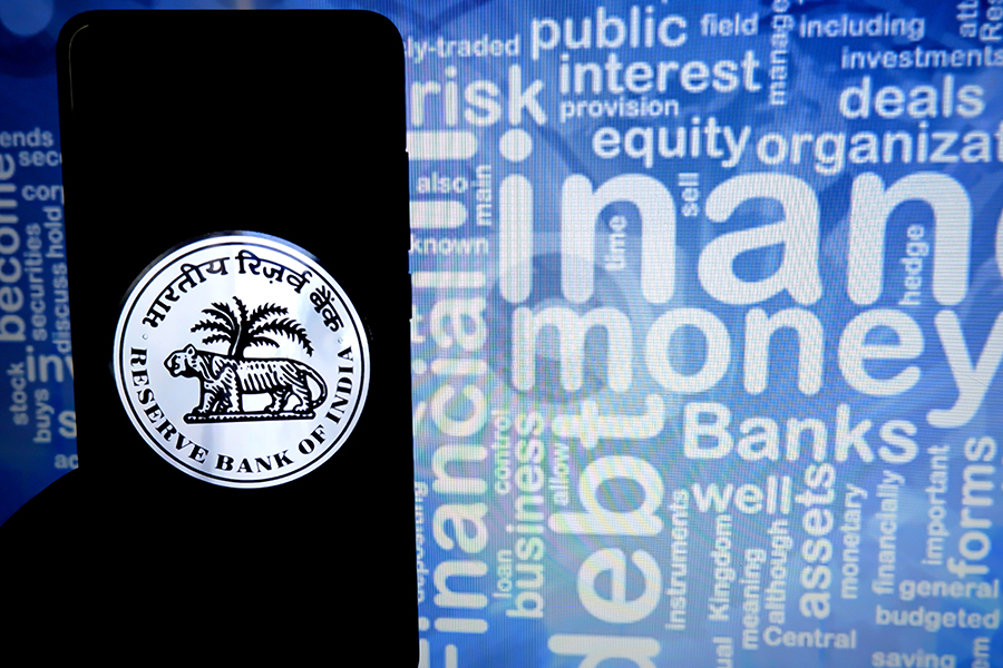 RBI announces Rs 50,000 crore liquidity relief for mutual fund industry