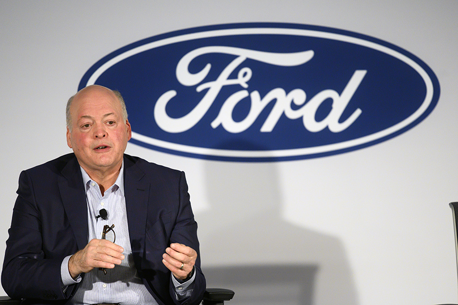 Ford, struggling in a changing industry, replaces its CEO