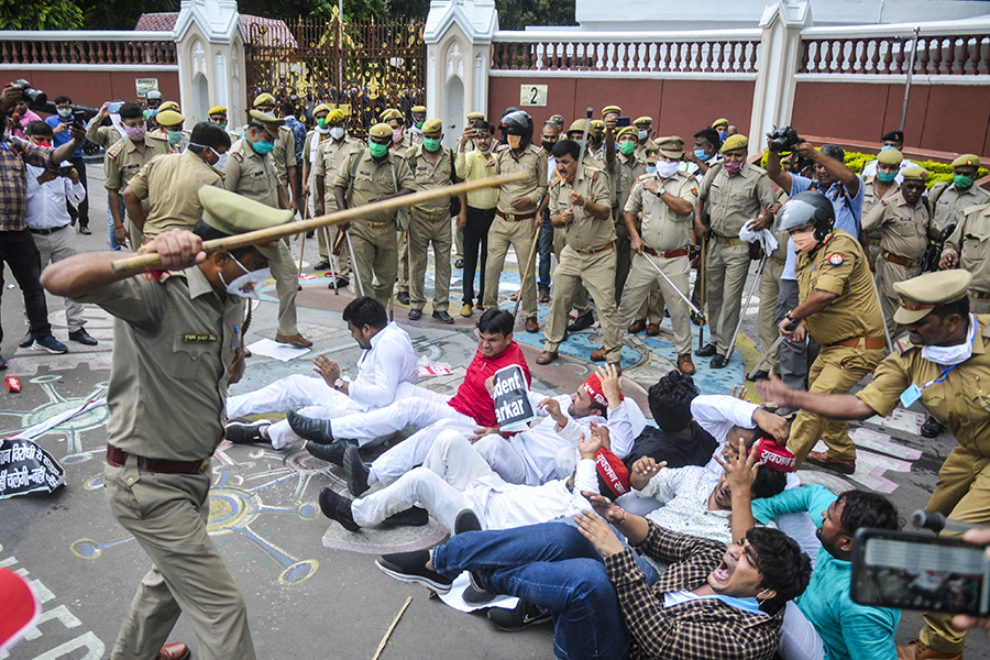 Photo of the Day: NEET-JEE protesters face lathi charge