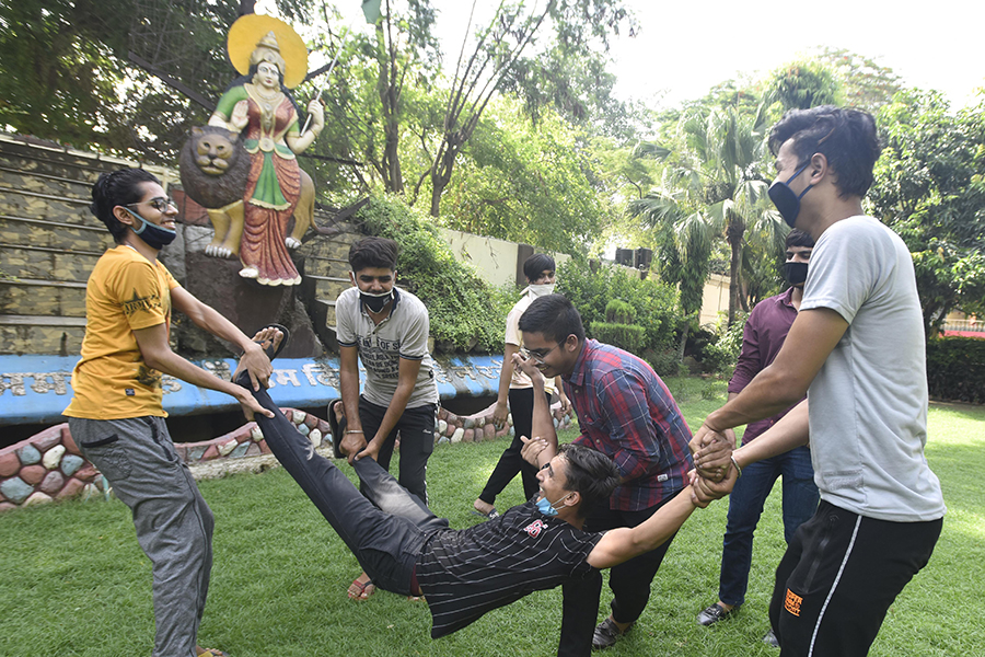 Photo of the Day: CBSE students celebrate results