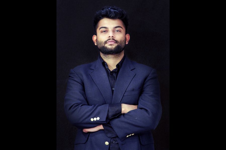 Meet Dhaval Solani, a 29-year-old young entrepreneur