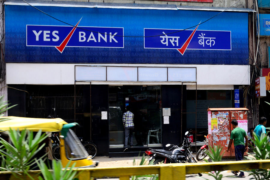 Yes Bank's Rs 18,564 cr quarterly loss reveals true weakness