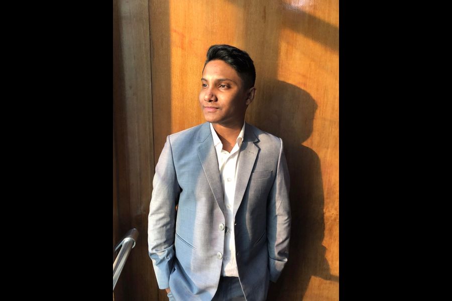 Young forex trader Alavi Hossain is breaking barriers in financial market