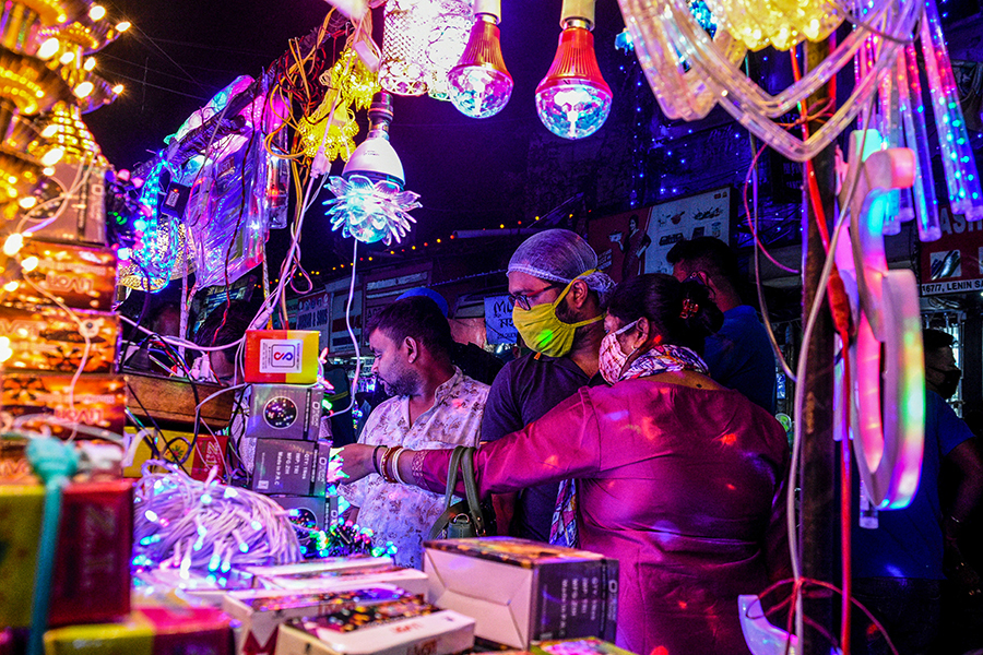Photo of the Day: Citizens flock to Diwali markets in Kolkata, even amidst rising Covid-19 cases