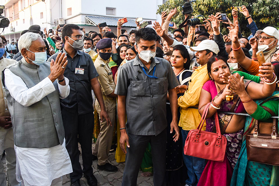 Photo of the Day: Nitish Kumar celebrates Bihar victory